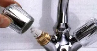 Устранение течи из крана в Карталах - быстро, качественно, недорого от 1042 руб.
